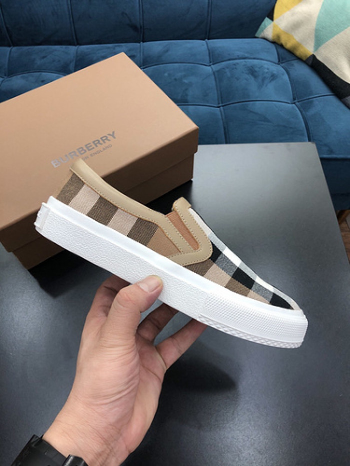 BUBERY SNEAKER
