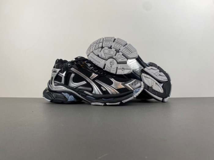 Balenciaga Runner Graffiti BCR025