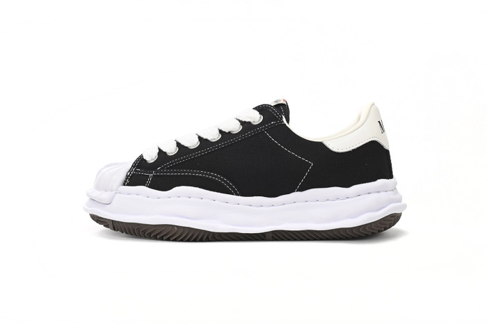 MIHARA YASUHIRO BLACK AND WHITE MY2