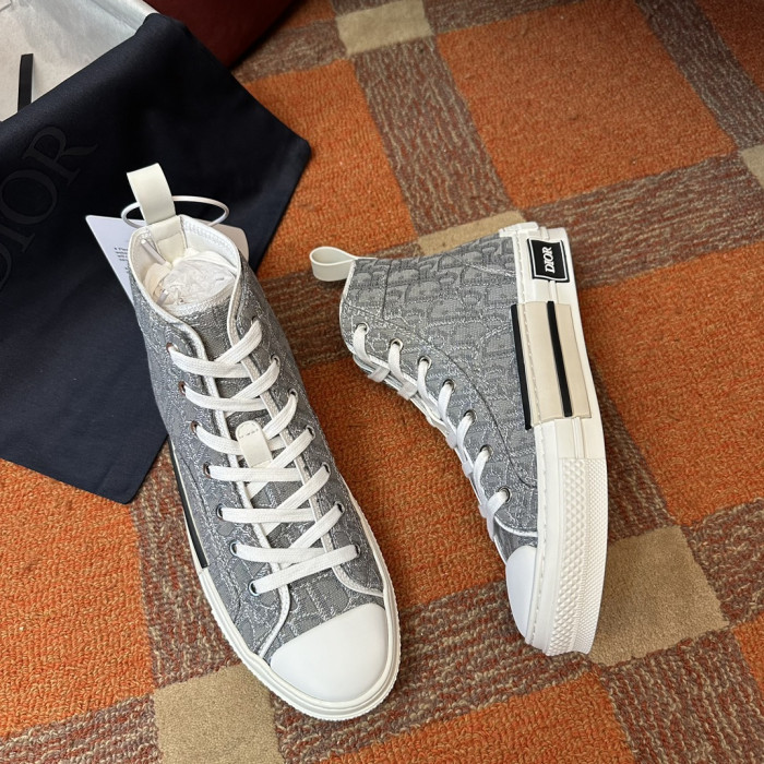 DR B23 HOMME KAWS D08